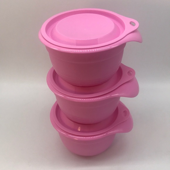 Tupperware Mixing Bowls 3 Pieces